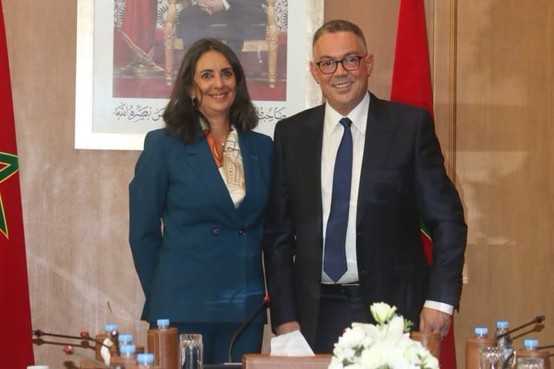 تسليم السلط بين لقجع ونادية فتاح