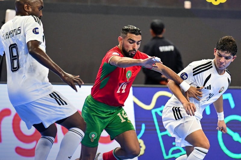 "أسود القاعة" يواصلون الإبهار.. ويكتسحون ليبيا بسداسية في كأس إفريقيا
